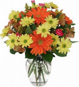  Hediye Çiçek hediye çiçek yolla  vazo içerisinde karışık mevsim çiçekleri
