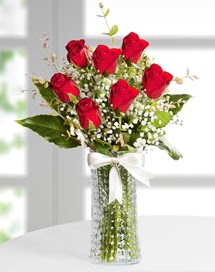 Cam vazoda 7 adet kırmızı gül  Hediye Çiçek çiçek servisi , çiçekçi adresleri 