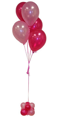 Sevdiklerinize 17 adet uçan balon demeti yollayin.  Hediye Çiçek güvenli kaliteli hızlı çiçek 
