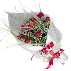  Hediye Çiçek çiçek siparişi vermek  11 adet kirmizi gül buket- Her gönderim için ideal