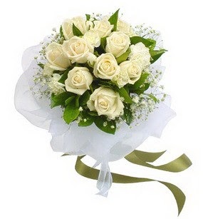  Hediye Çiçek online çiçek gönderme sipariş  11 adet benbeyaz güllerden buket