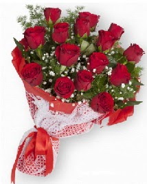 11 kırmızı gülden buket  Hediye Çiçek internetten çiçek siparişi 