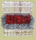  Hediye Çiçek çiçekçi telefonları  Sandikta 11 adet güller - sevdiklerinize en ideal seçim